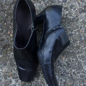 aerosoles black booties